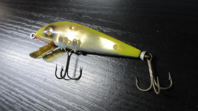 Load image into Gallery viewer, Used Vintage Heddon Tiger Fishing Lure
