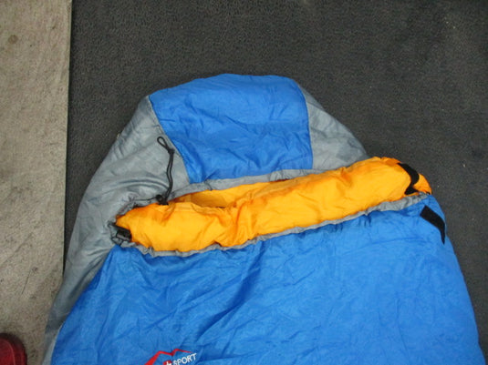 Used Suisse Sport Mummy Style Sleeping Bag