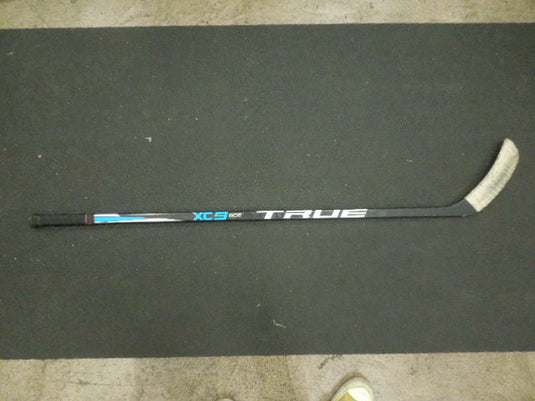 Used True XC9 ACF Right Hand Hockey Stick 30 Flex