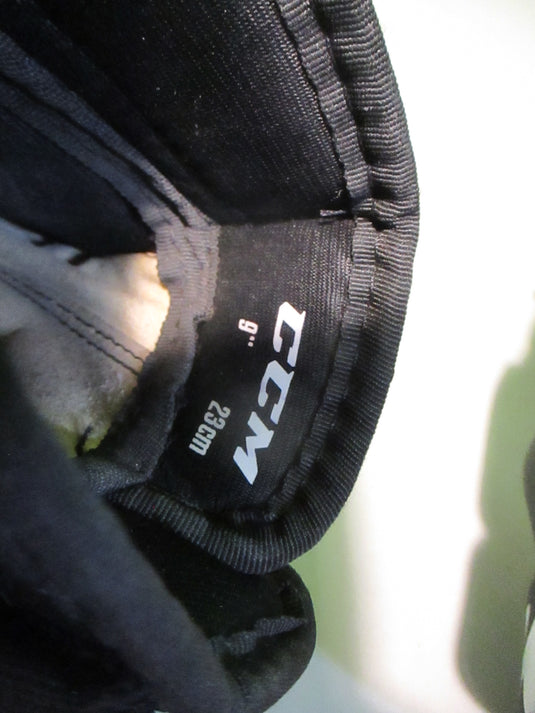 Used CCM LTP Youth 9" Hockey Gloves