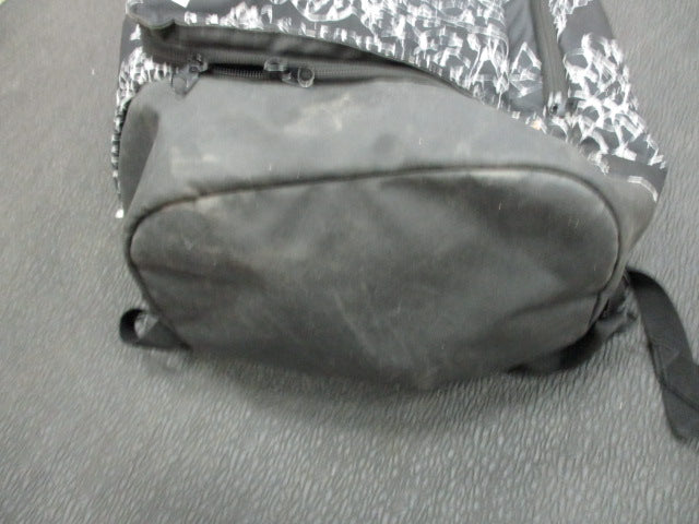 Load image into Gallery viewer, Used Nike Baseball/Softball Equipment Bag
