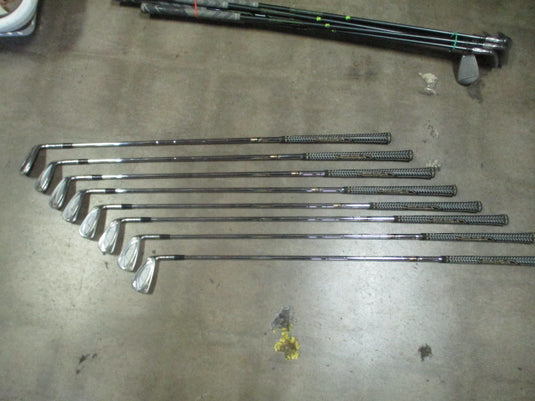 Used Tommy Armour 845 V-31 RO Blade 3-Pw RH Steel Shaft