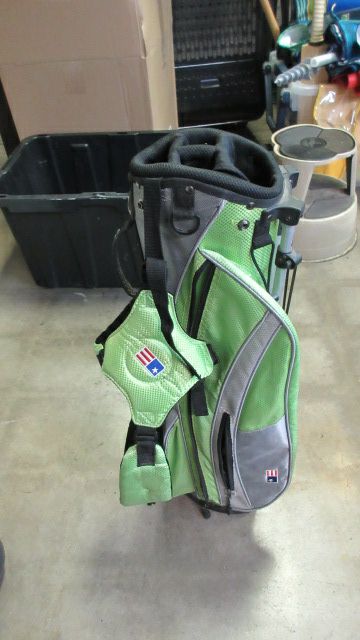 Load image into Gallery viewer, Used US Kids 57-39 Junior Stand Golf Bag w/ Carry Strap - stain
