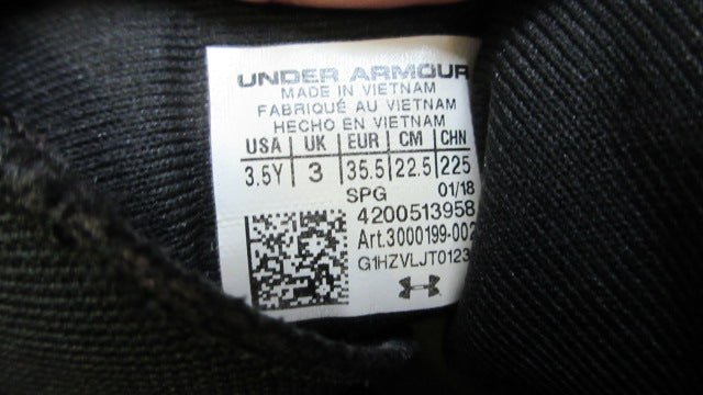 Load image into Gallery viewer, Used Under Armour Football Cleats - Size Youth 3.5
