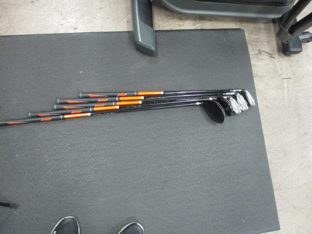 Load image into Gallery viewer, Used Tommy Armour Hot Scot 5 Piece Jr Golf Set W/ Bag - LH
