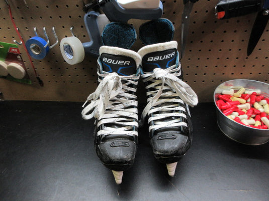 Used Bauer XLP Hockey Skates - Size 4.5