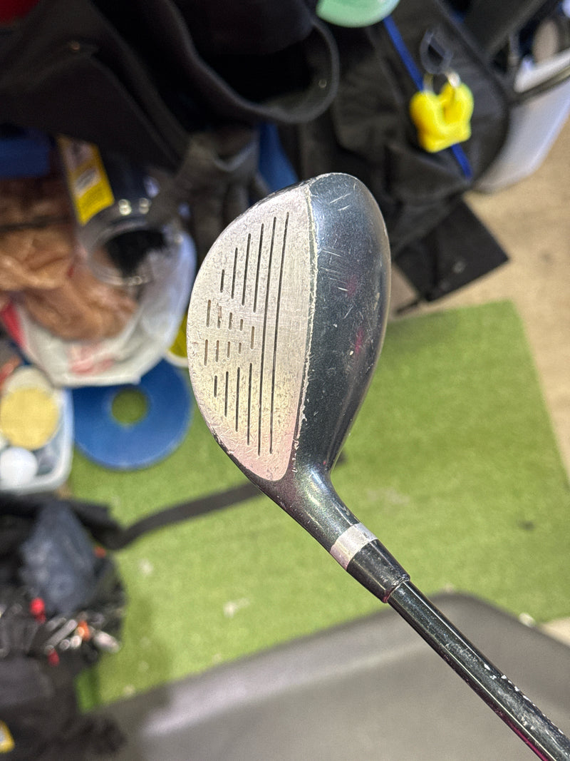 Load image into Gallery viewer, Vintage Spalding Tour XL Limited Ti. Composite Right Hand 3 Wood
