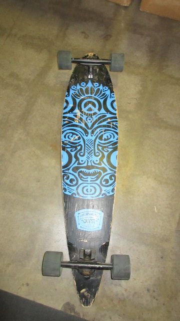Load image into Gallery viewer, Used Quest 40&quot; Longboard - small tip peeling

