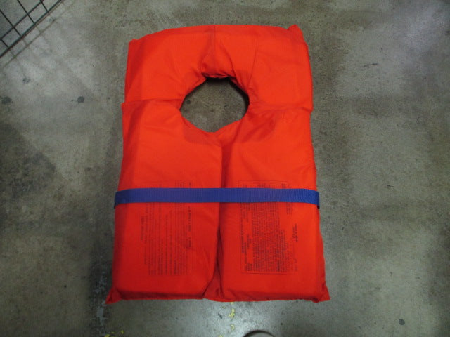 Load image into Gallery viewer, Used Stearns Single Strap Life Vest Size Adult
