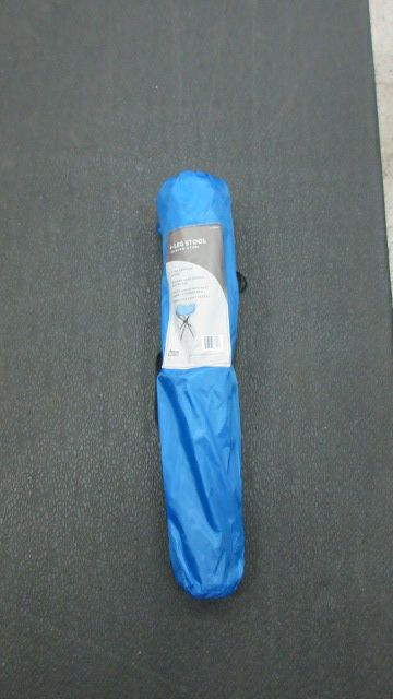 Load image into Gallery viewer, New World Famous Sports Camp Stool w/ Carry Bag

