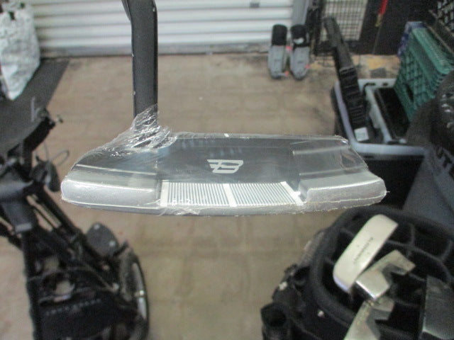 Load image into Gallery viewer, Tour edge Bazooka 370 RH Putter
