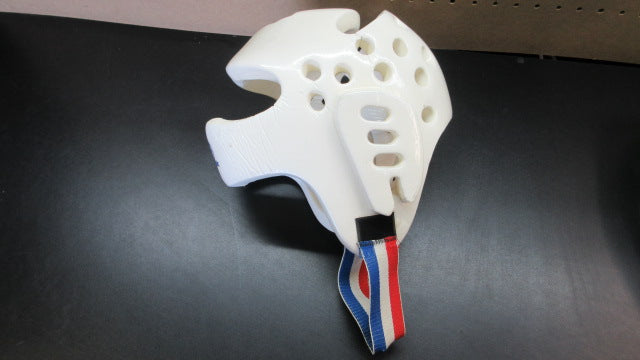 Load image into Gallery viewer, Used Taekwondo Head Gear
