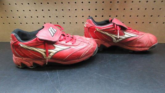 Used Mizuno Softball Cleats - Size 7