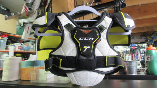 Used CCM Super Tacks Youth Large Hockey Shoulder Pads