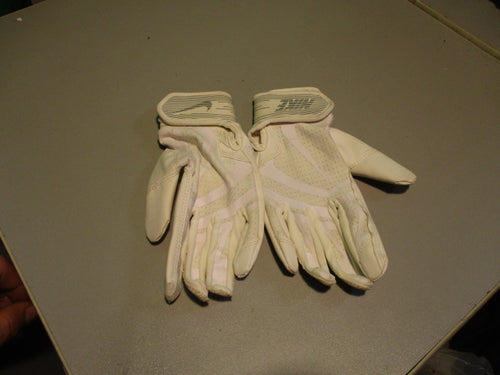 Used Nike Youth Small Batting Gloves