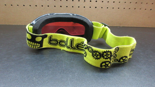 Load image into Gallery viewer, Used Bolle Snow Goggles - Youth
