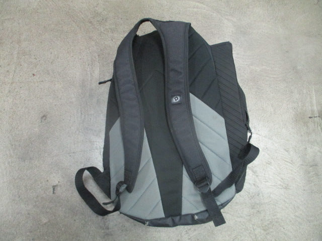 Load image into Gallery viewer, Used Demarini Black Baseball Equipment Backpack (Ripped Handle)
