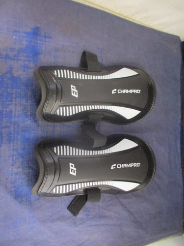 Used Champro D3 Molded Shin Guards Size Large