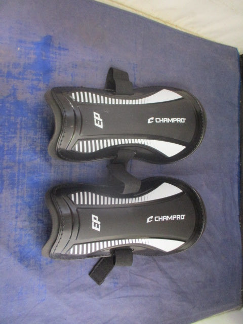 Used Champro D3 Molded Shin Guards Size Large