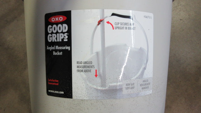 Load image into Gallery viewer, Used Oxo Good Grips Angled Measuring Bucket
