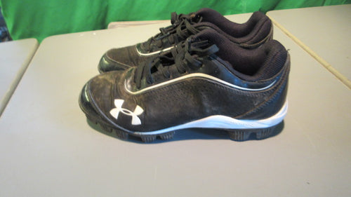 Used Under Armour Size 3 black Cleats
