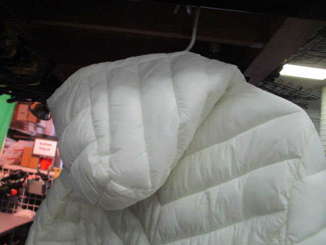 Load image into Gallery viewer, Used GH Bass Womens Medium Winter Puffer Jacket
