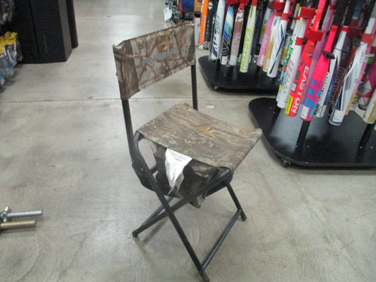 Used Cabelas Zonz Woodlands Folding Chair