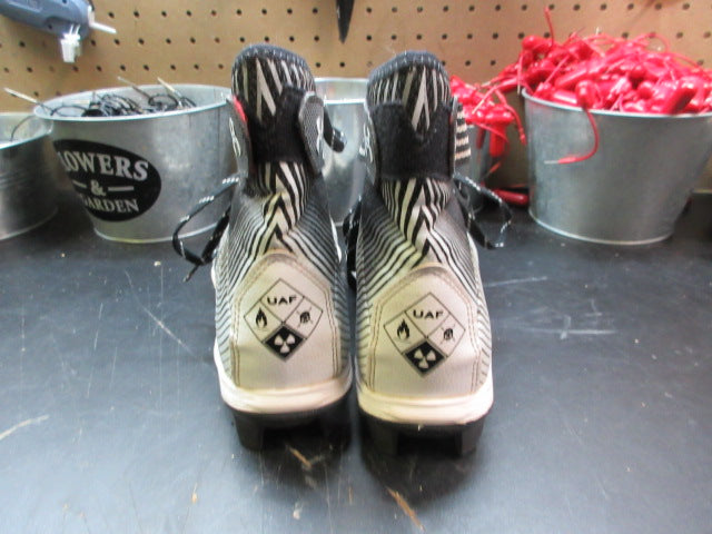 Load image into Gallery viewer, Used Under Armour Highlight Franchise Football Cleats - Size Youth 5

