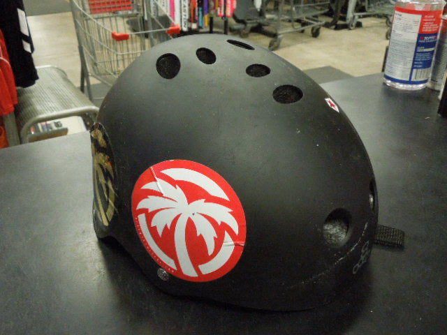 Load image into Gallery viewer, Used Tripple 8 NYC Skate Helmet Size Size XS / S
