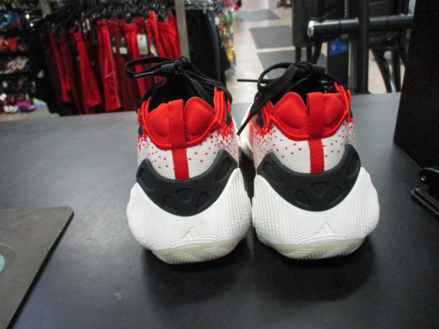 Load image into Gallery viewer, Used Adidas Trae Young 3 Size 8 Basketball Shoes
