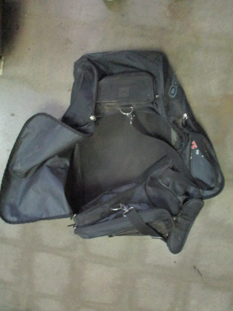 Load image into Gallery viewer, Used Aggies Baseball Duffle Bag
