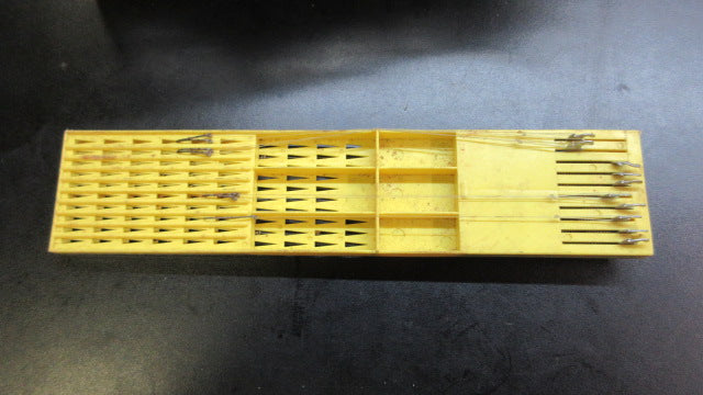 Load image into Gallery viewer, Used Vintage P &amp; K Everlast Tackle Caddy w/ Snelled Hooks
