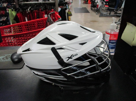 Used Cascade XRS Lacrosse Helmet W/ Chin Strap