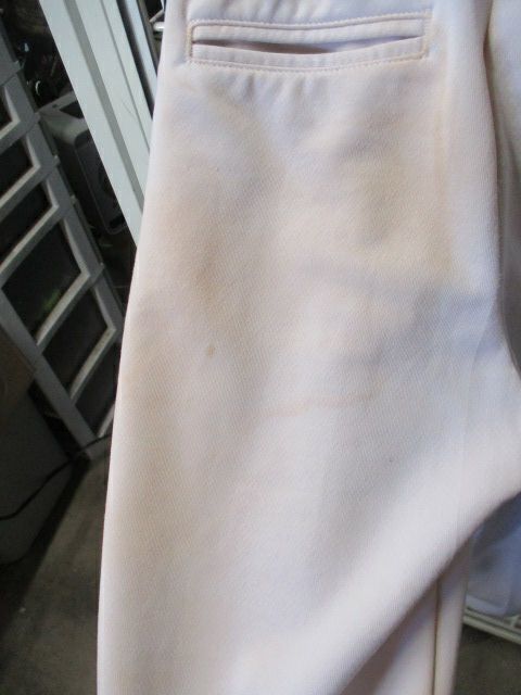 Load image into Gallery viewer, Used Wilson Knicker Bottom Pants Youth Size Medium - stained
