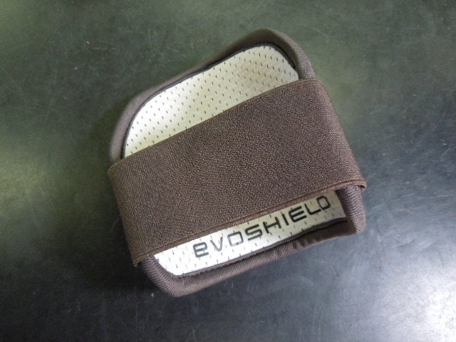 Load image into Gallery viewer, Used EvoShield Elbow Guard in Brown
