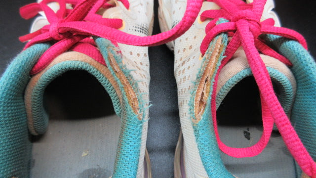 Load image into Gallery viewer, Used Nike Alpha Huarache Elite 3 Light Bone Metal Baseball Cleats  - Size 7
