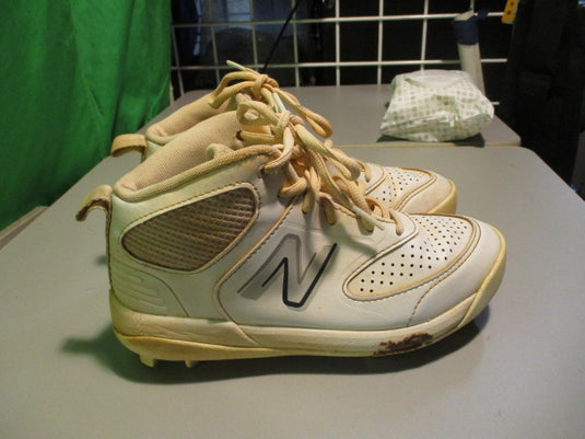 Used New Balance Size 2 Cleats
