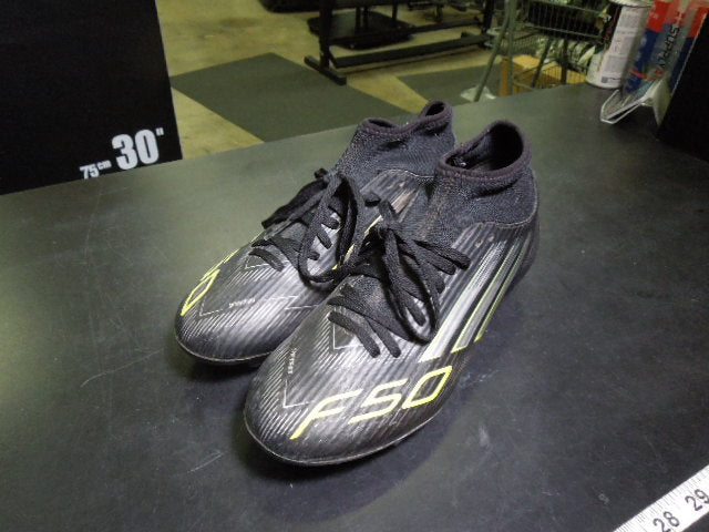 Load image into Gallery viewer, Used Adidas F50 Soccer Cleats Size 7
