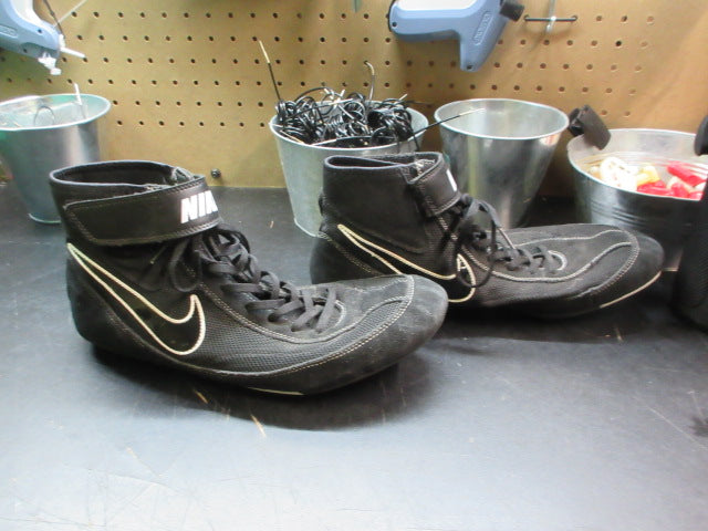 Load image into Gallery viewer, Used Nike Speedsweep VII Wrestling Shoes - Size 13
