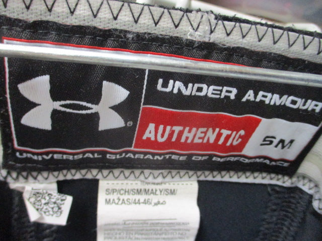 Load image into Gallery viewer, Used Under Armour Gameday Football Pants Adult Size Small
