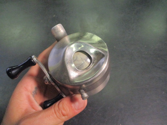 Load image into Gallery viewer, Used Zebco Model 11 Spincasting Fishing Reel
