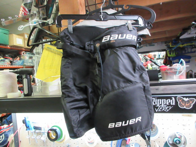 Load image into Gallery viewer, Used Bauer Lil' Sport Hockey Breezers - Size Youth Medium
