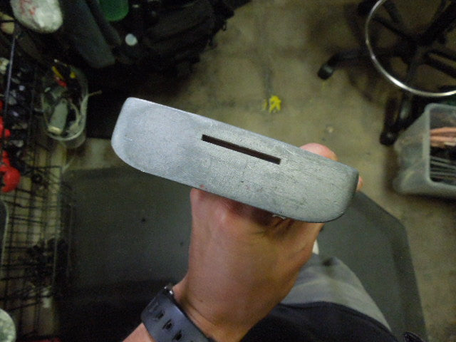 Load image into Gallery viewer, Used Non Branded Right Hand Putter

