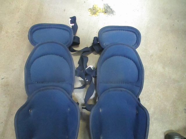 Load image into Gallery viewer, Used riddell Catchers Shin Guards LG2-12 Navy
