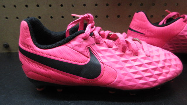 Load image into Gallery viewer, Used Nike Tiempo Soccer Cleats - Size Youth 2.5
