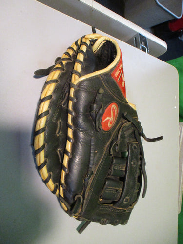 Used Rawlings Gamer Series 12