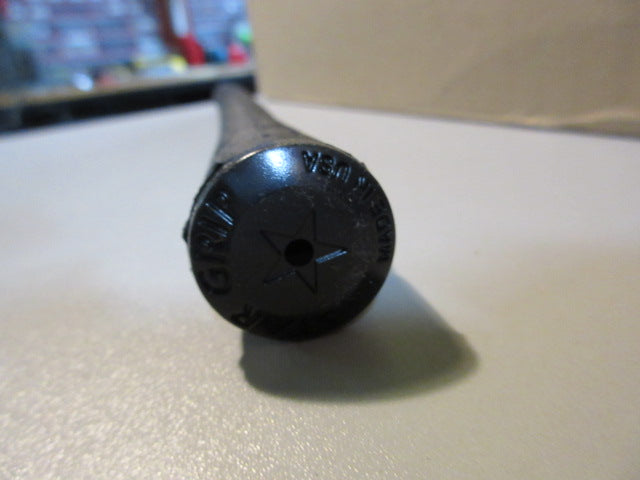 Load image into Gallery viewer, New Star Grip Midsize Classic Wrap Golf Grip -  Black
