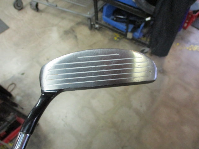 Load image into Gallery viewer, Used Tour Edge Hot Launch 2 37 deg Chipper
