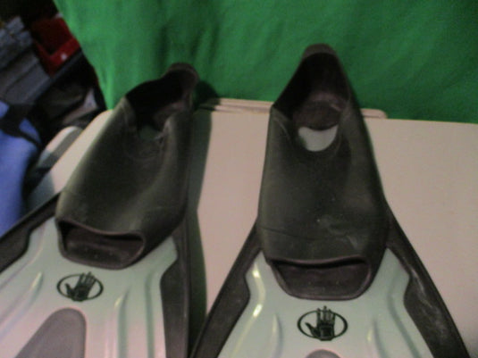 Used Body Glove Snap 22" Size 5-6 Dive Fins