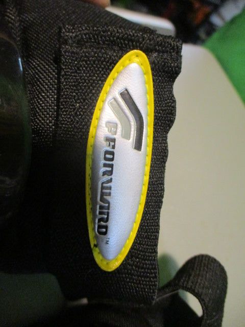 Load image into Gallery viewer, Used Forward Adult Large Skating Elbow Pads
